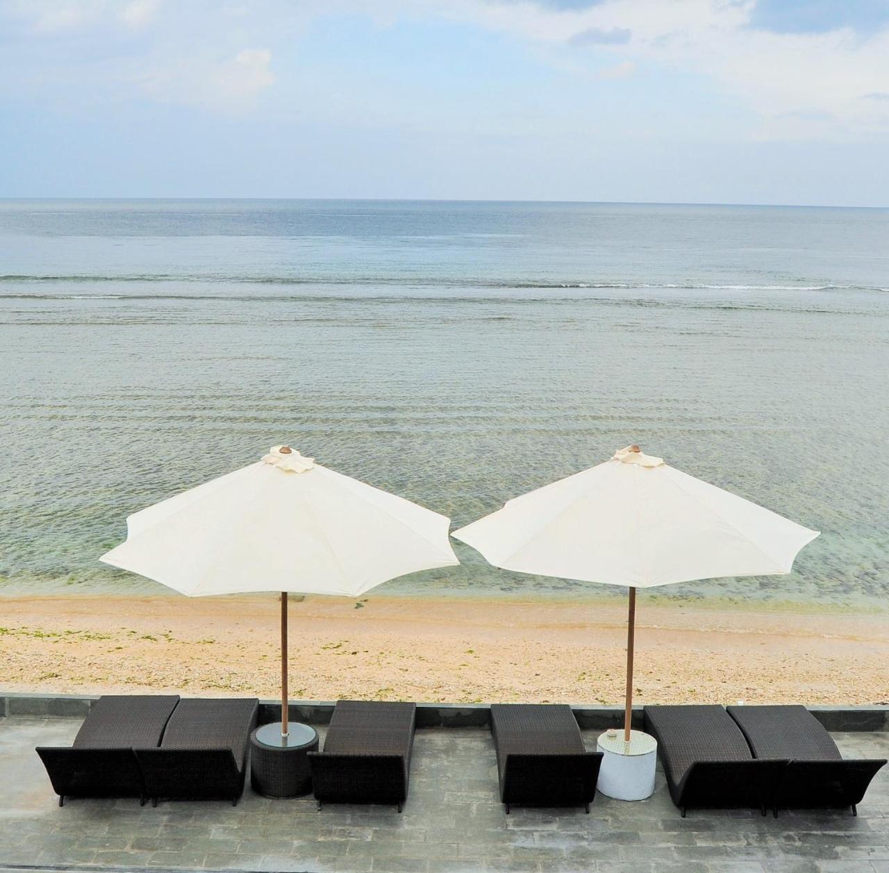 Pradana Beach Inn Luxury Batununggul Luaran gambar